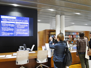 Moscow Polytechnic Museum leading team visited Koichi Kitazawa, president of Tokyo City University.（November 11, 2013）