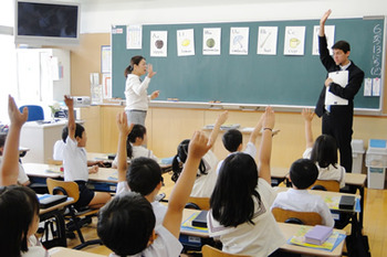 東京都市大学付属小学校　　第1回学校説明会に1000名以上が来場