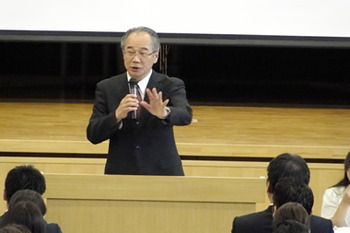 東京都市大学付属小学校　　第1回学校説明会に1000名以上が来場